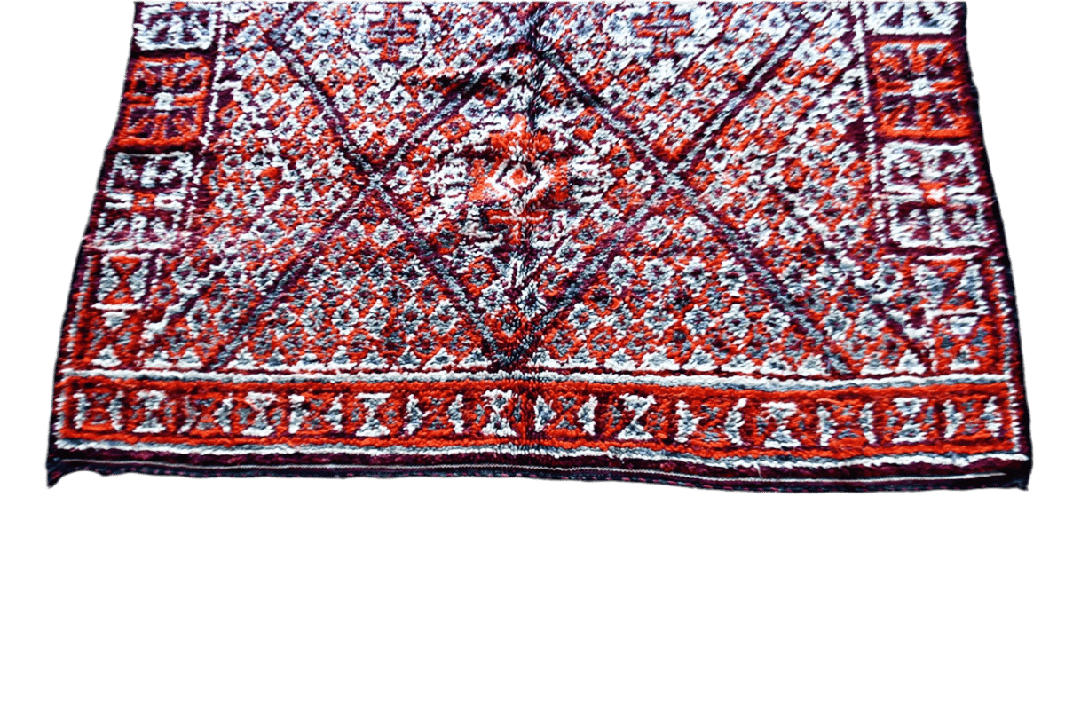 Beni Mguild Zayane vintage moroccan rug top