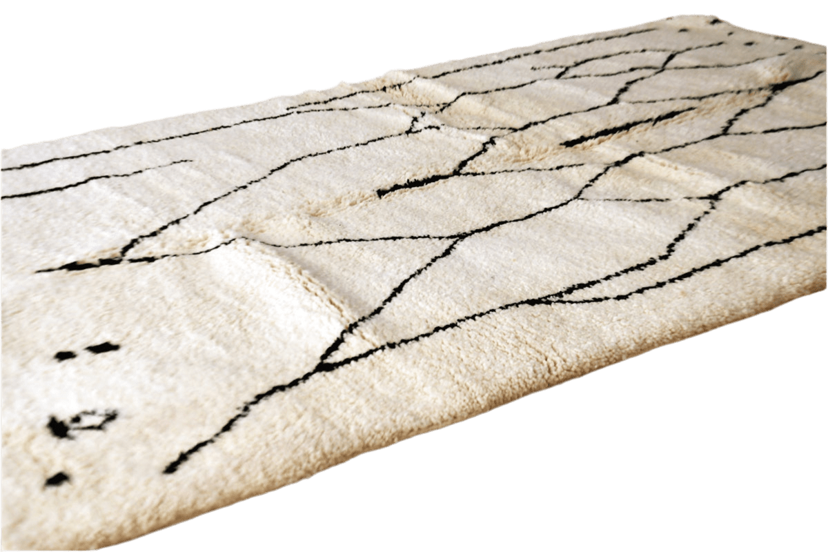 Beni Mrirt white black moroccan rug