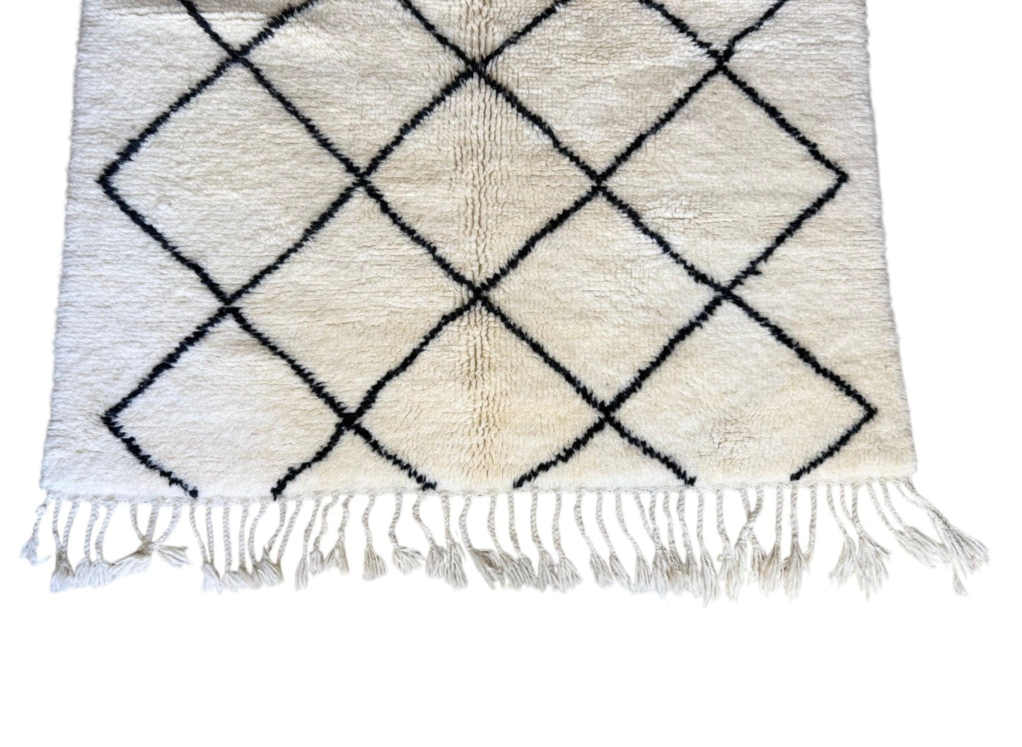 Black and white diamonds Beni Ourain rug bottom tassels
