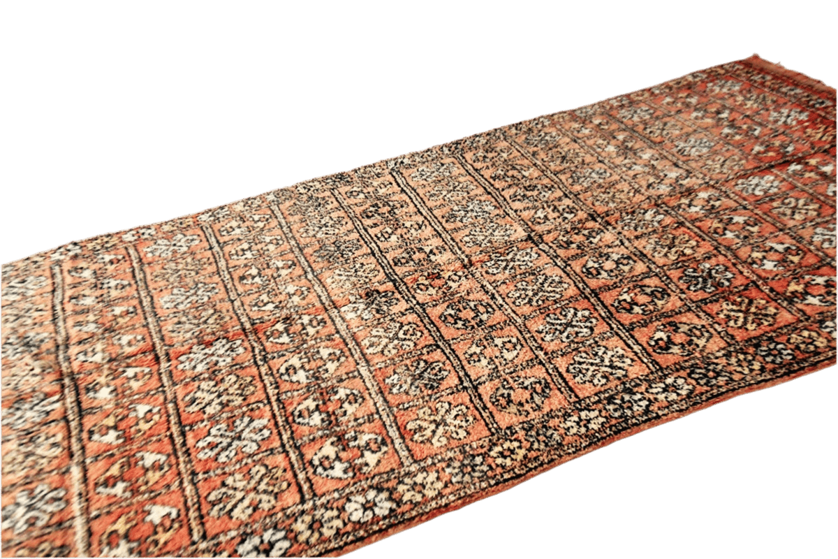 Blush symethrical vintage zemmour moroccan rug