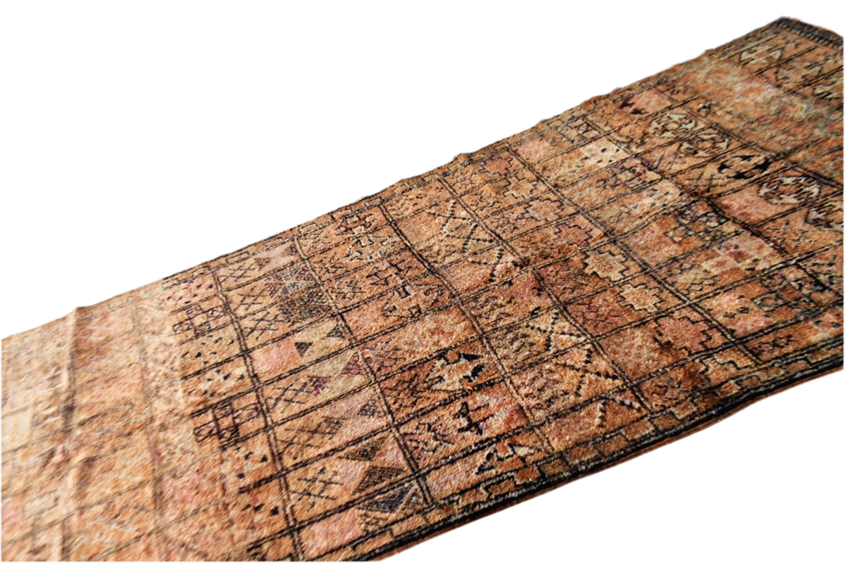 Dark earthy brwown vintage zemmour moroccan rug carpet