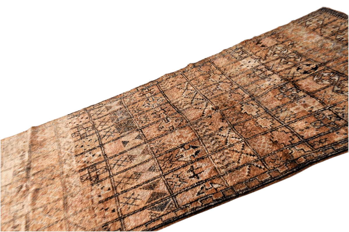 Dark earthy brwown vintage zemmour moroccan rug carpet