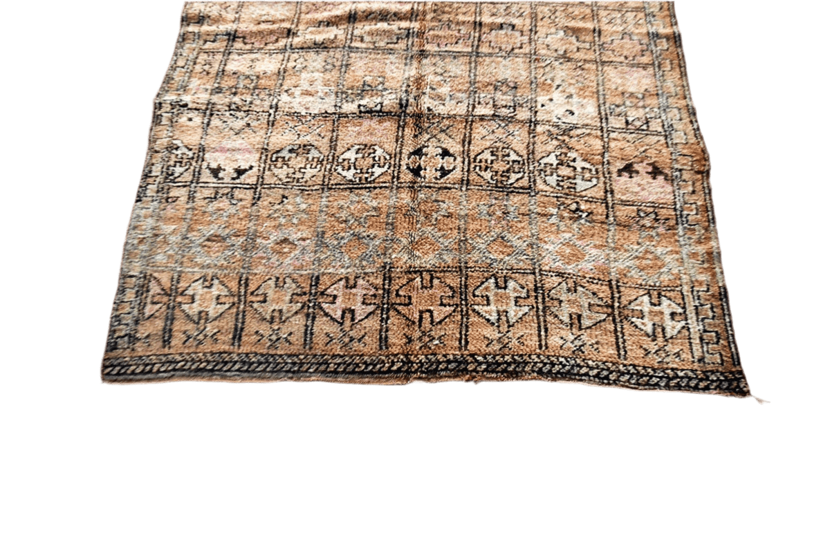 Dark earthy brwown vintage zemmour moroccan rug carpet
