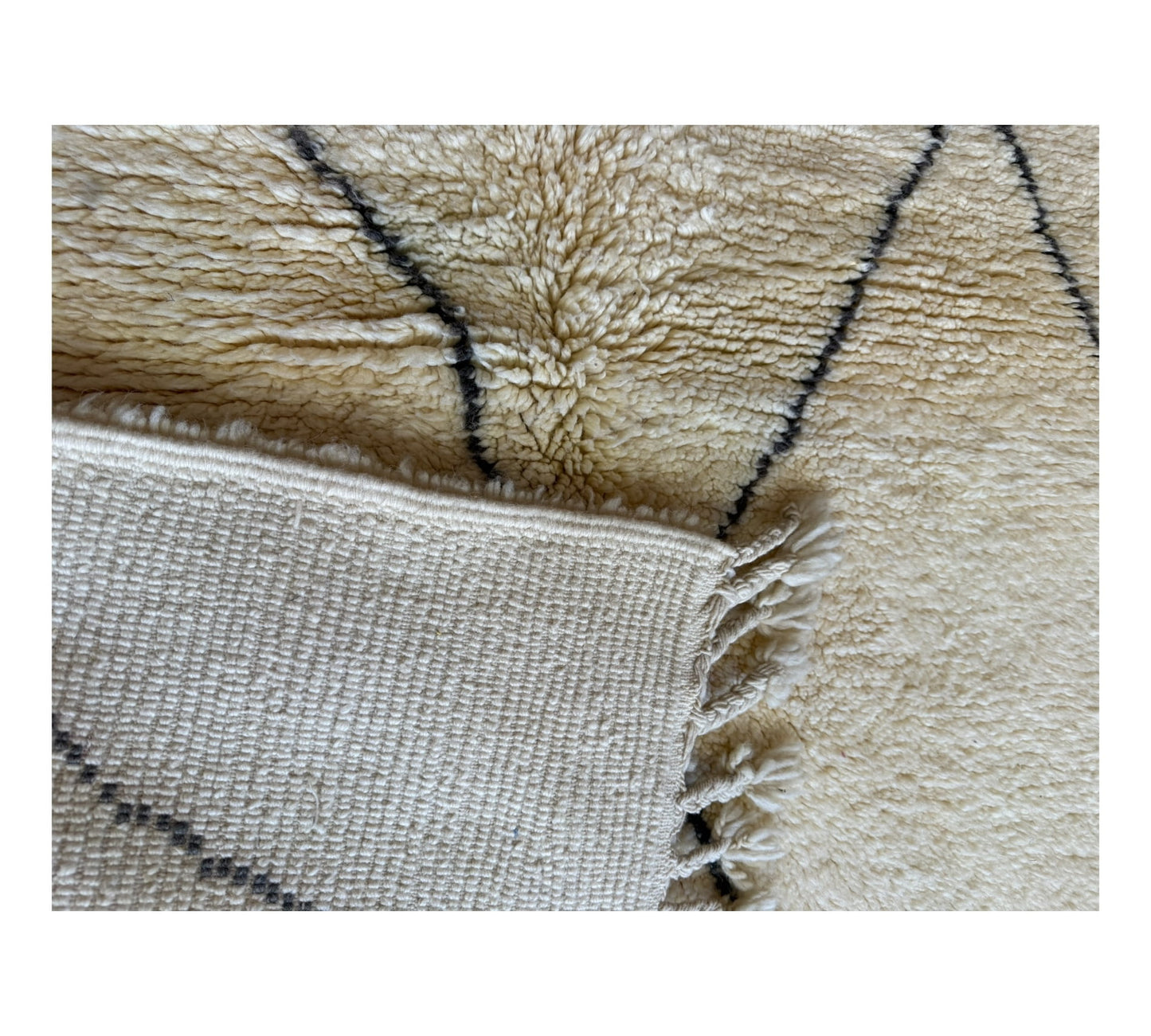 Diamond plush beni ourain rug back