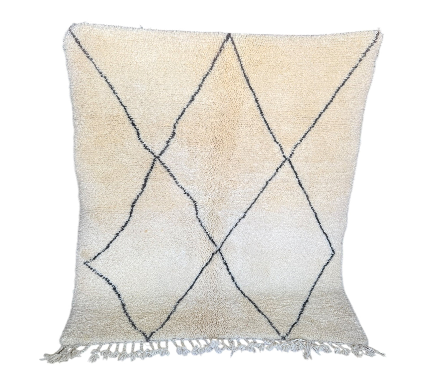 Diamond plush beni ourain rug standing