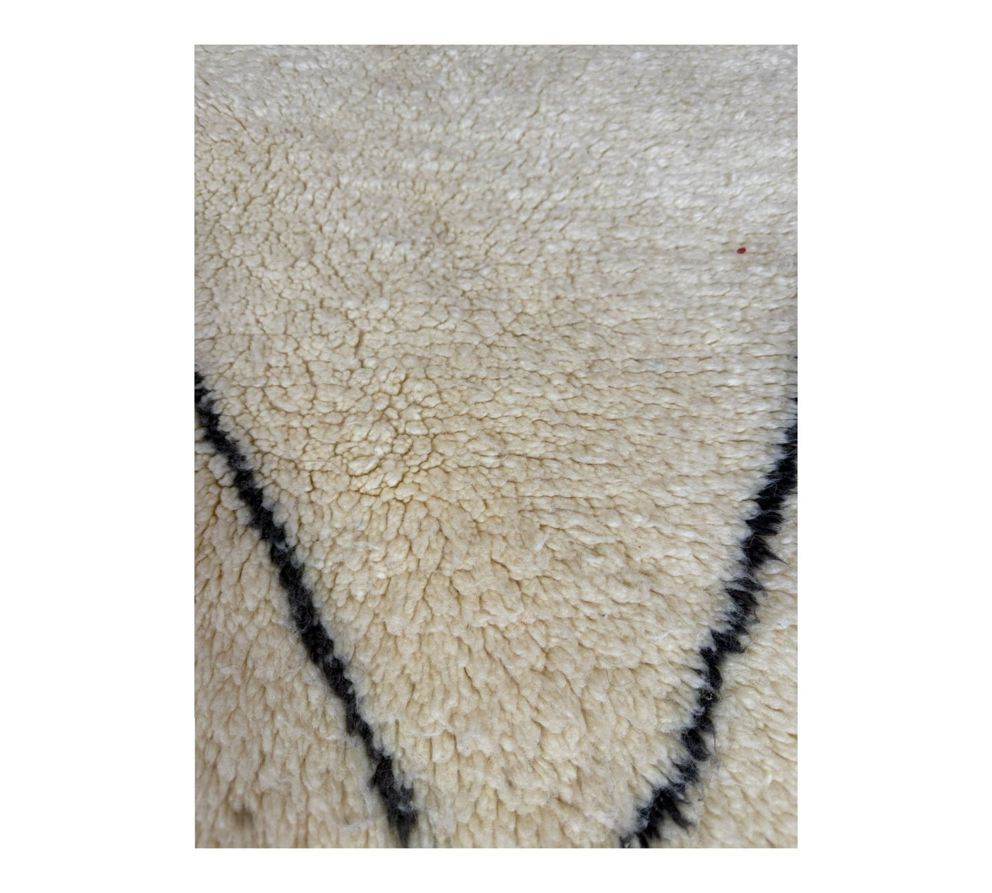 Diamond plush beni ourain rug top