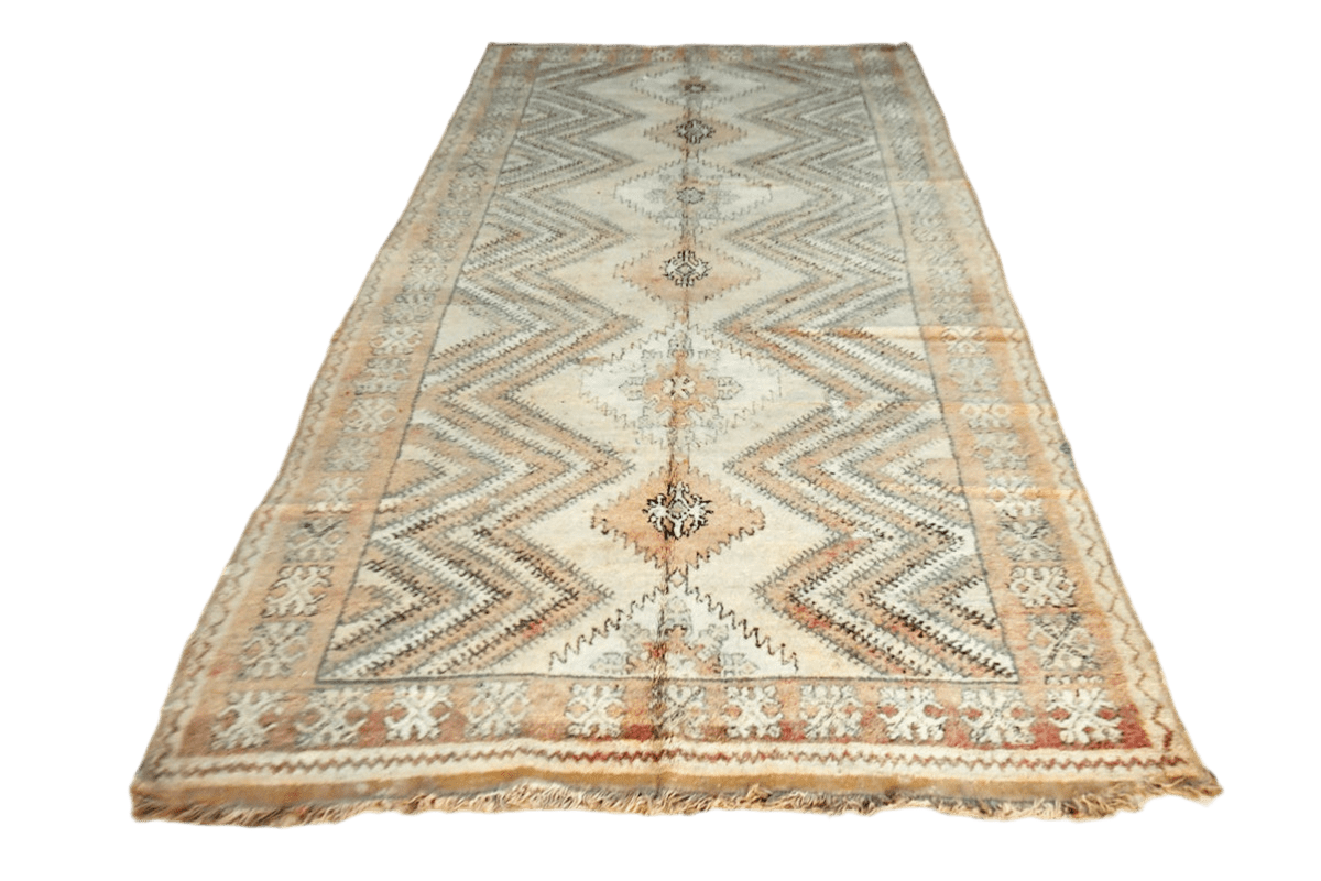 Pastel pink blue moroccan vintage zemmour rug carpet side front