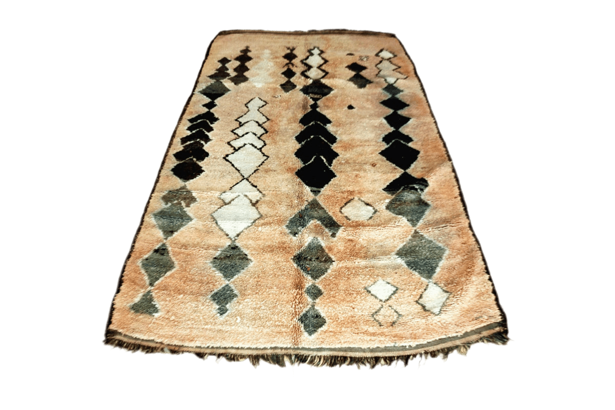 Peach black abstract moroccan Boujaad rug vintage front
