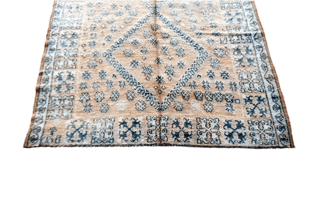 Peach black vintage zemmour moroccan rug