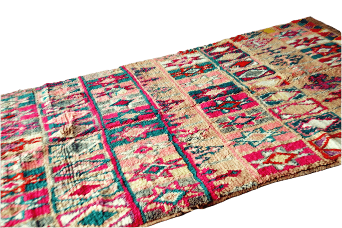 Pink min geometrical vintage boujaad moroccan rug