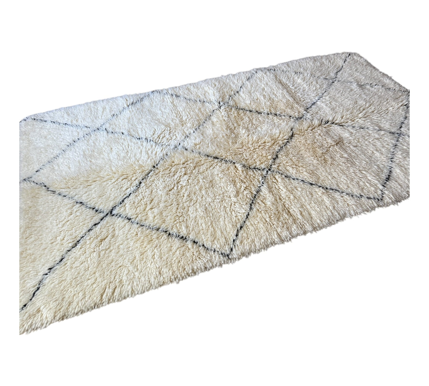 Plush beni ourain diamonds sideshot
