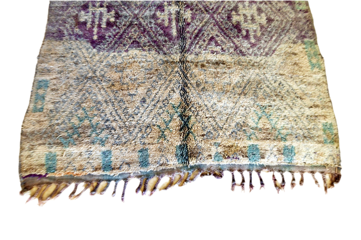 Purple beige vintage be,i mguild moroccan rug top