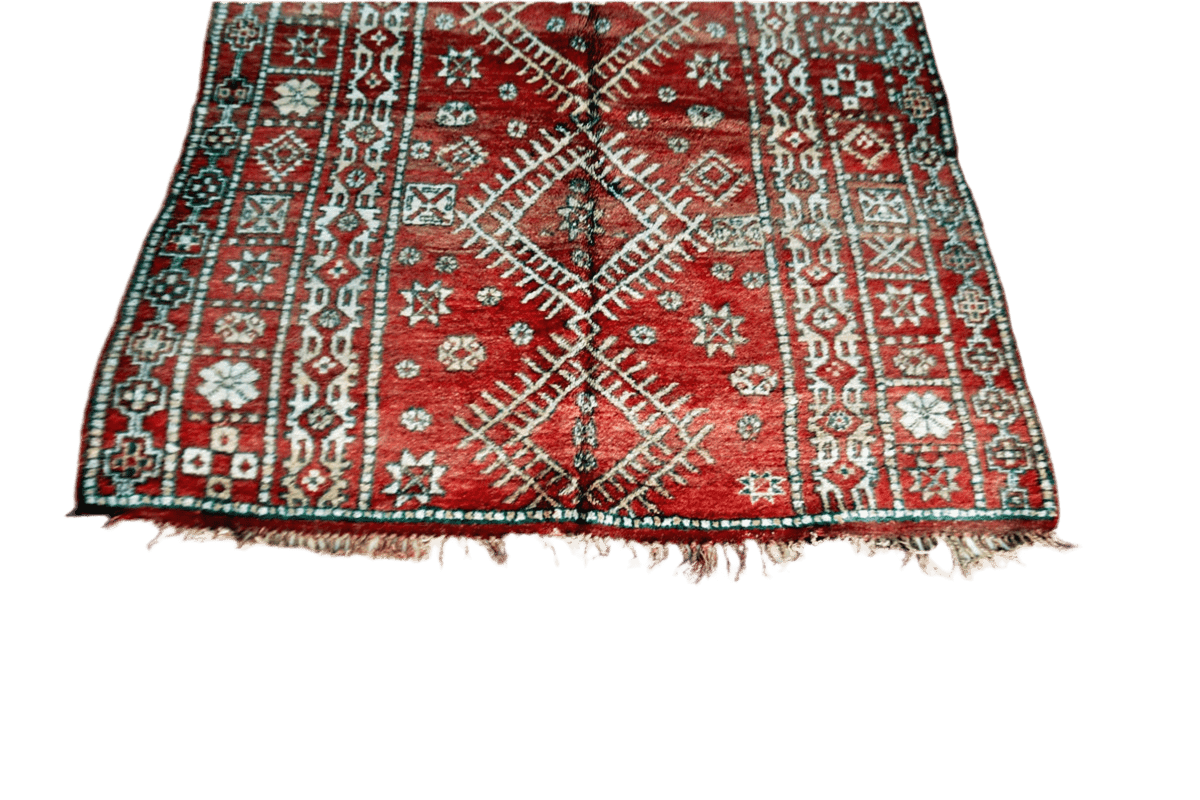 Red symethrical moroccan vintage zemmour rugs bottom