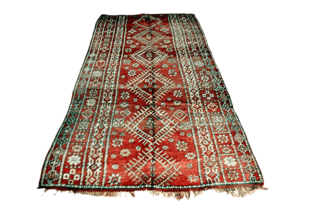Red symethrical moroccan vintage zemmour rugs bottom