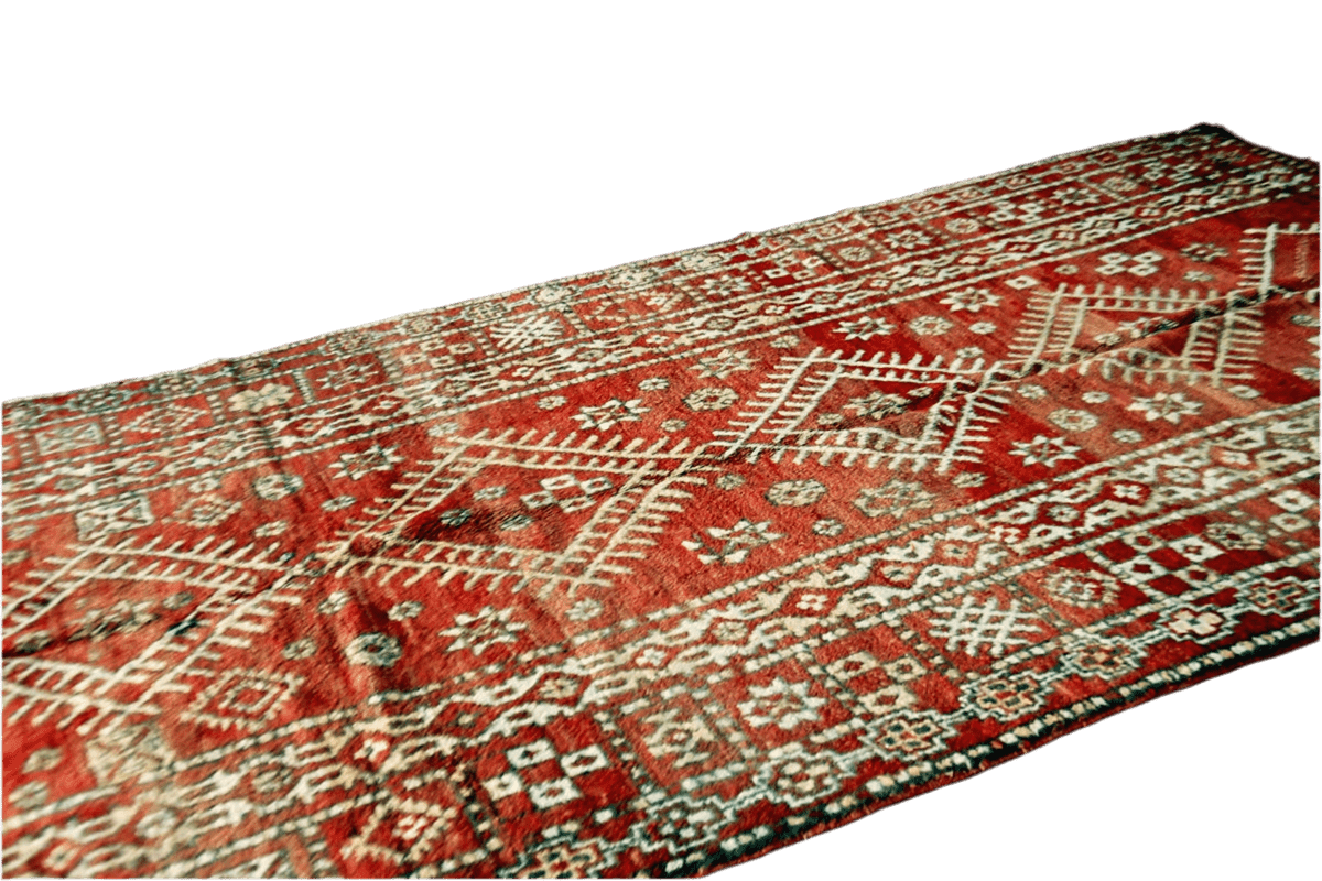 Red symethrical moroccan vintage zemmour rugs standing