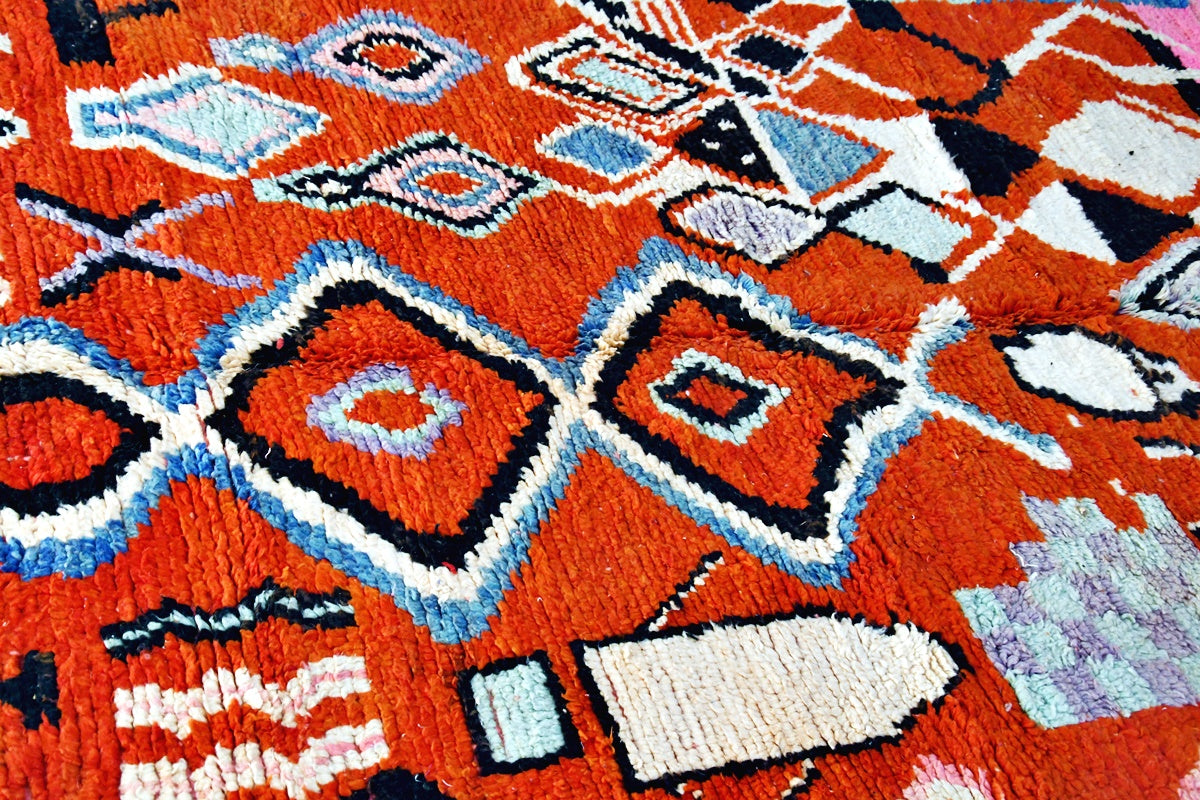 Red white black moroccan boujaad rug side