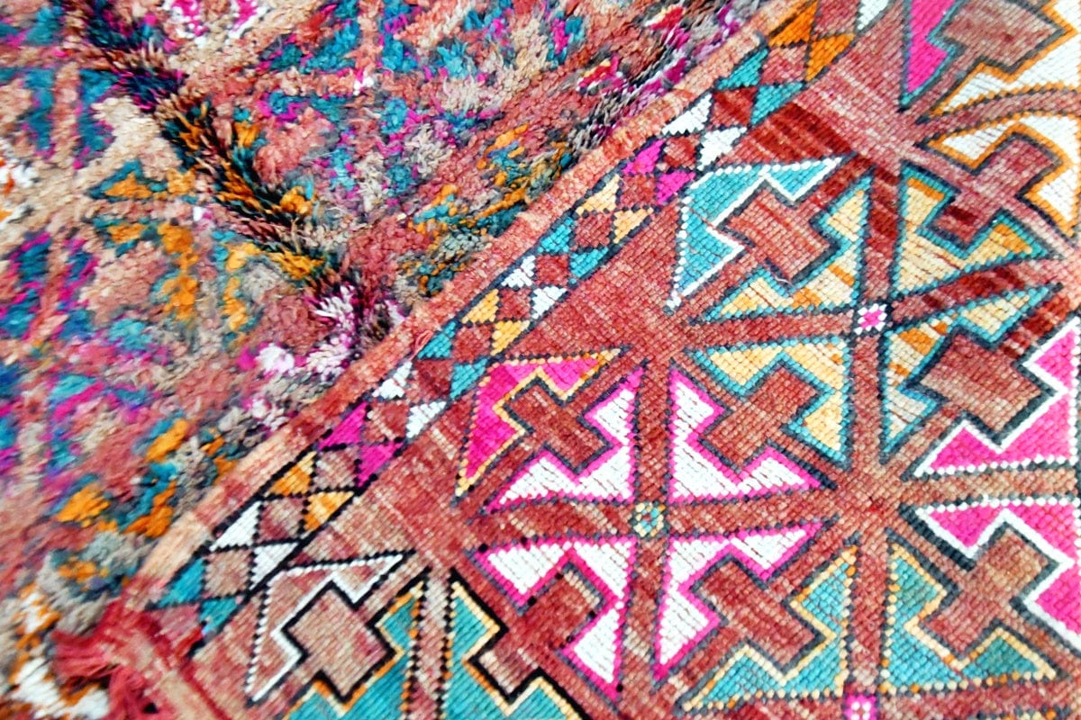 back zemmour vibrant vintage rug