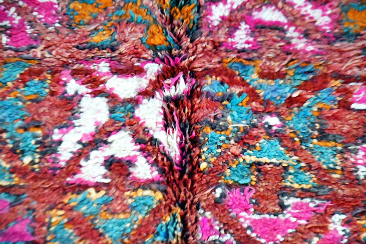 close up zemmour vibrant vintage rug