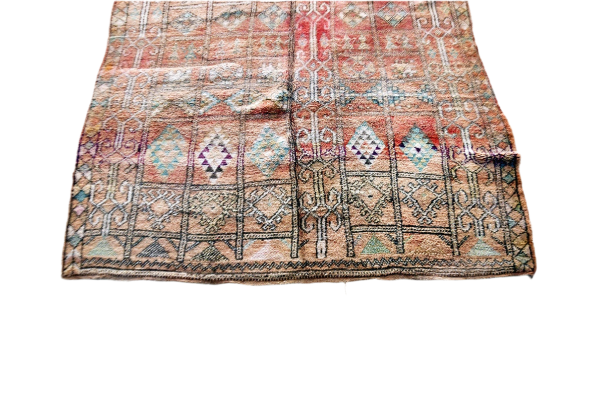 faded red symethrical moroccan vintage zemmour rugs