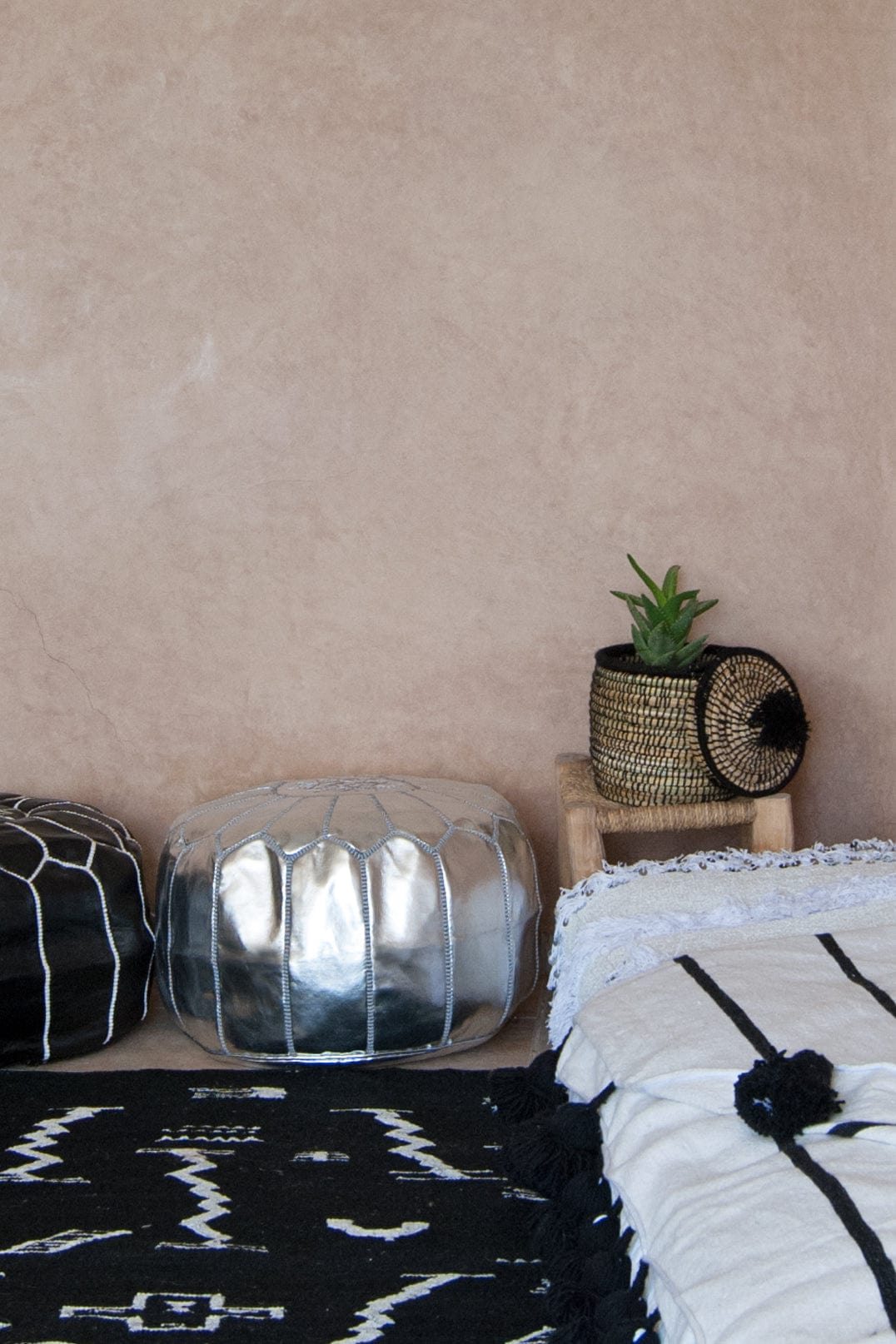 Silver round circle oeather pouf ottoman