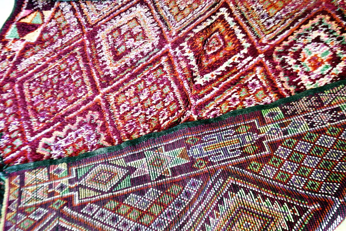 AMazing purple beni mguild vintage rug