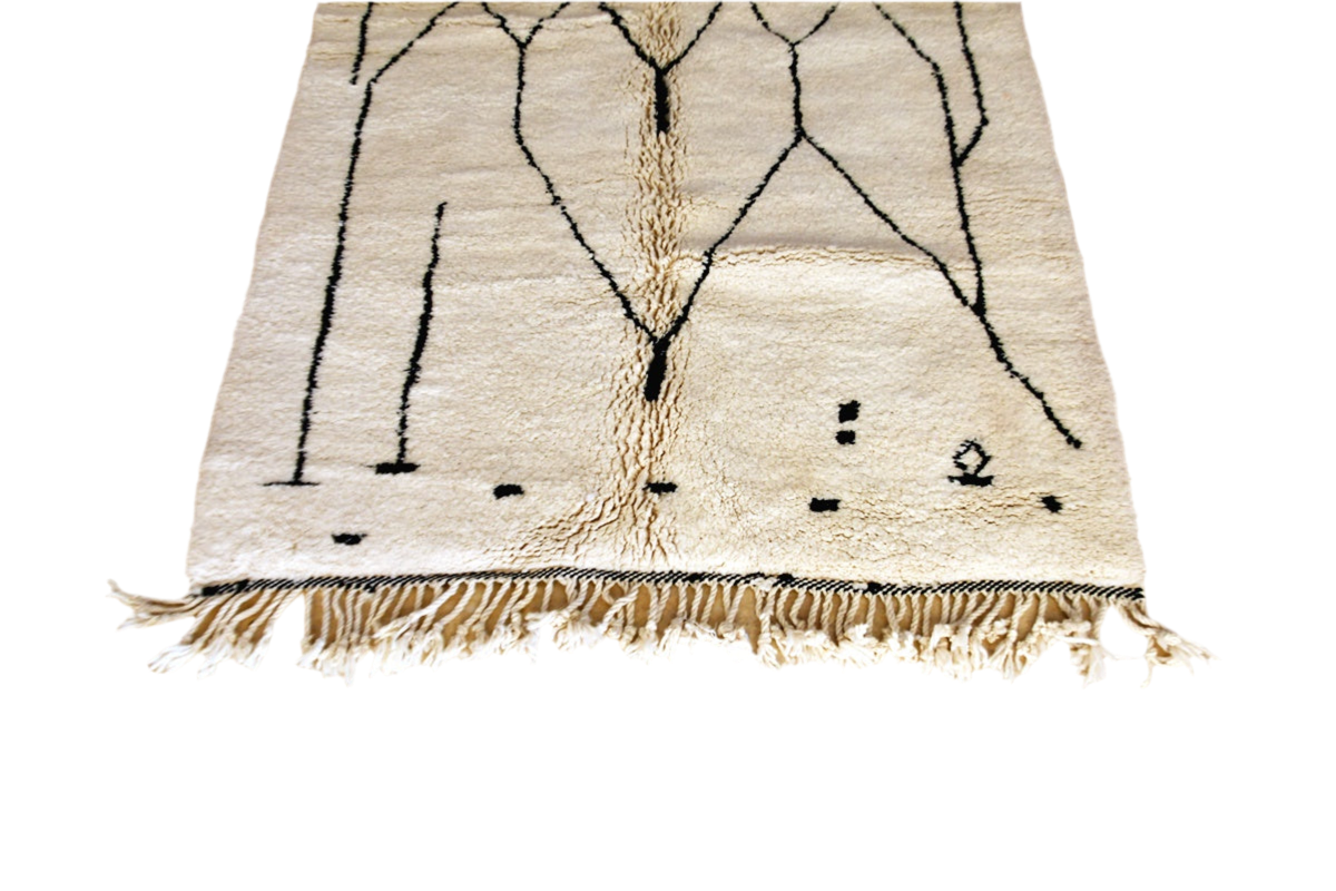 Beni Mrirt white black moroccan rug bottom