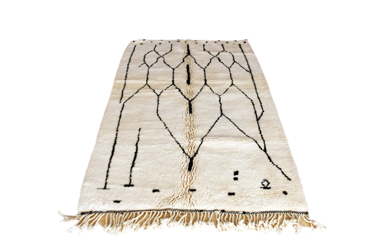 Beni Mrirt white black moroccan rug front