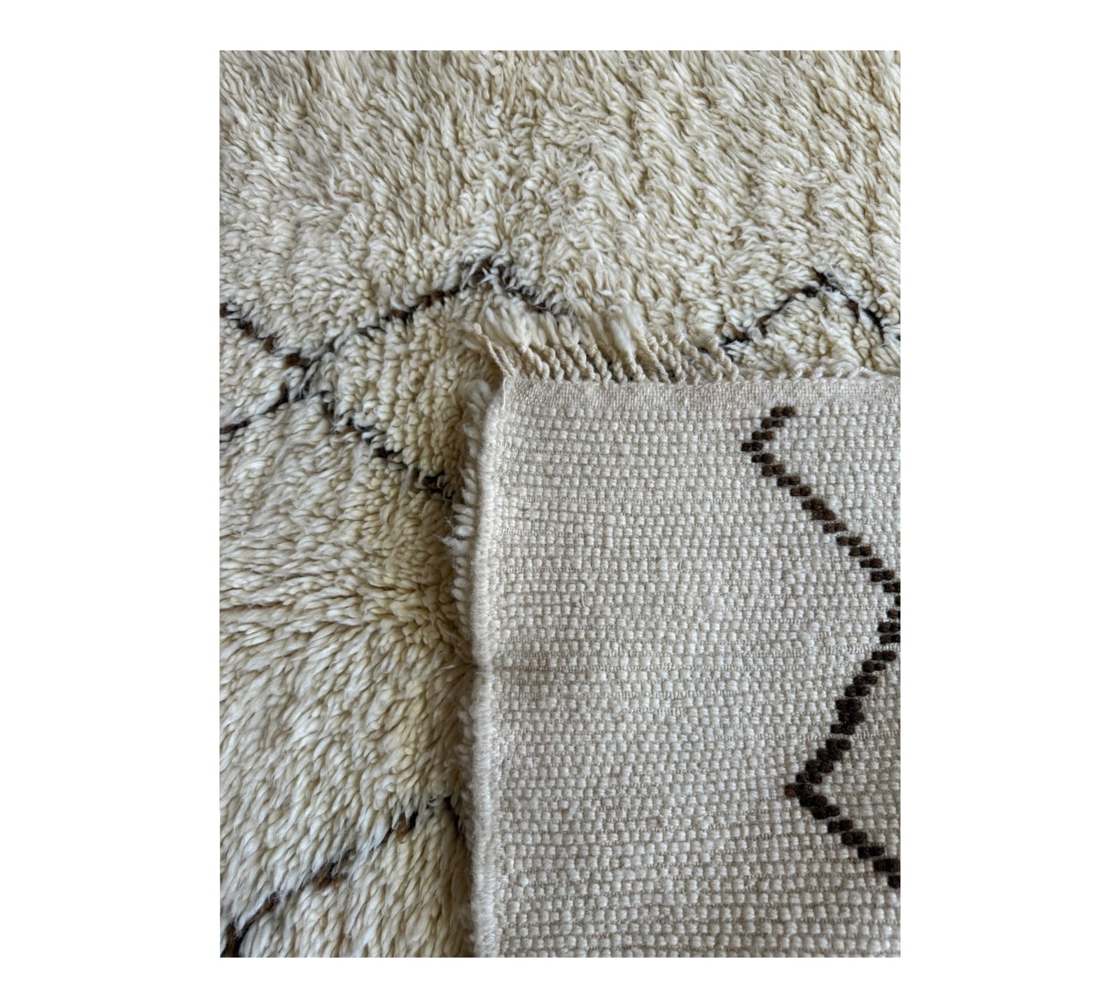 Beni ourain rug top shot plush pile back
