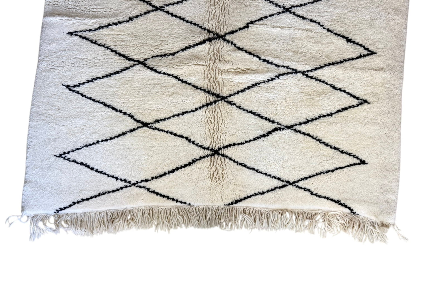 Beni ourain tight diamond white black rug bottom tassels