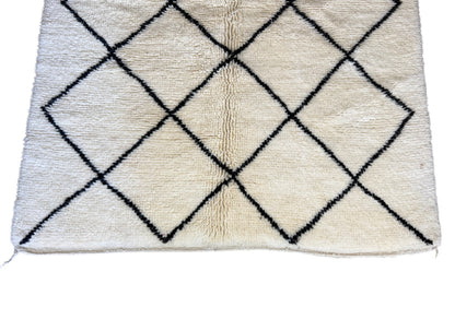 Black and white  diamonds Beni Ourain rug top