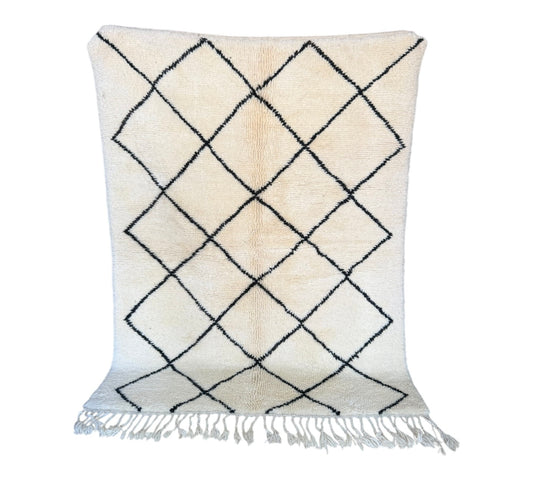 Black and white  diamonds Beni Ourain rug top plush pile back