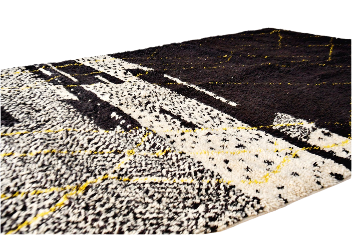 Black cream yallow abstract beni mrirt rug morocco 