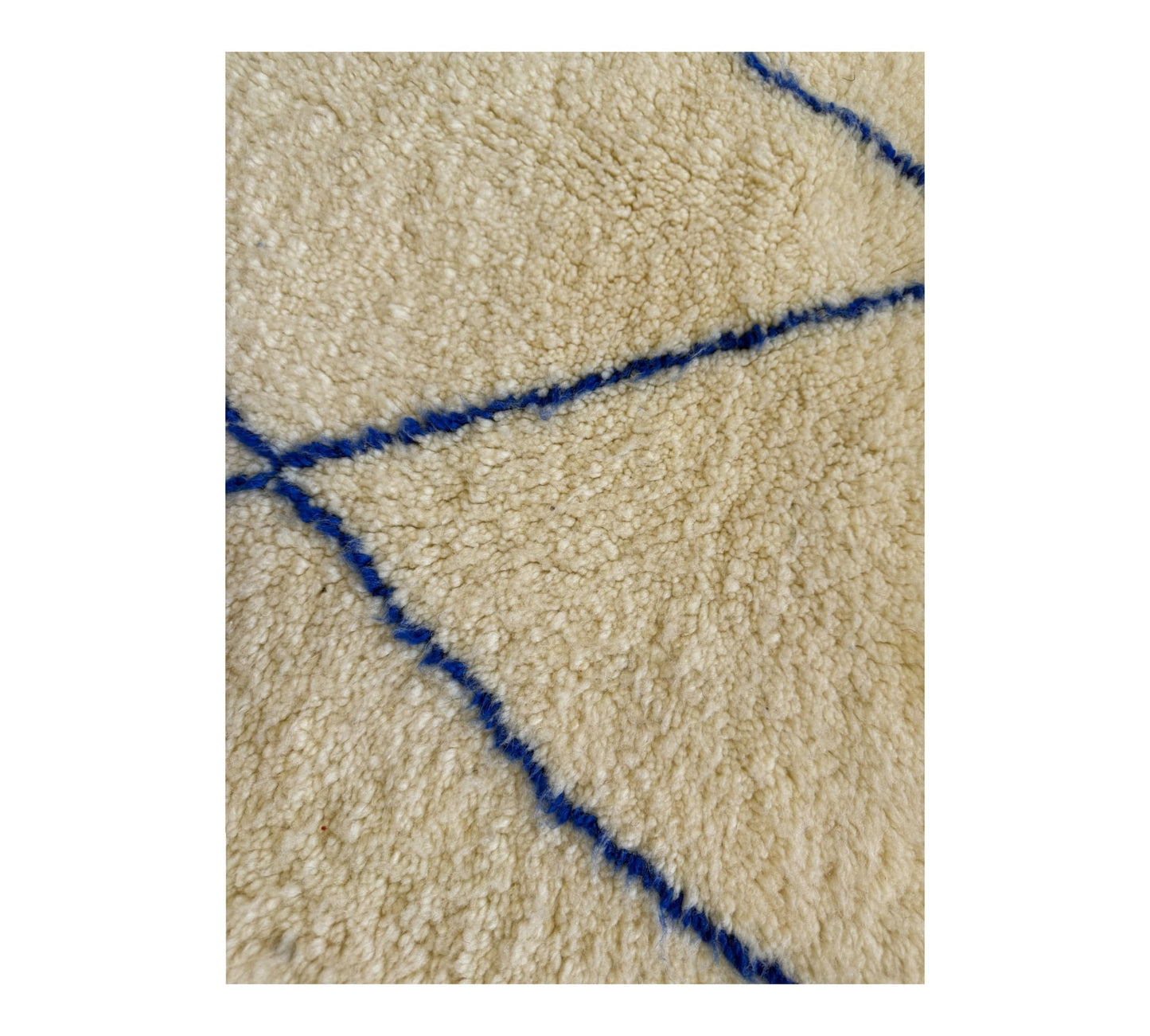 Blue & white Beni Ourain Moroccan rug mediterranean close up