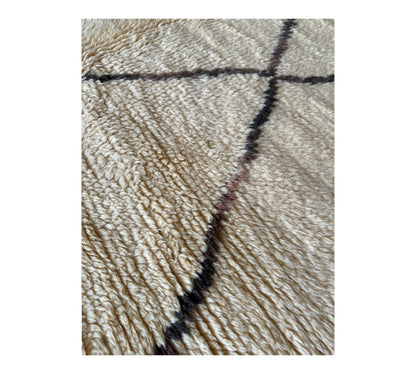 Cream & Black long beni ourain rug Morocco close up
