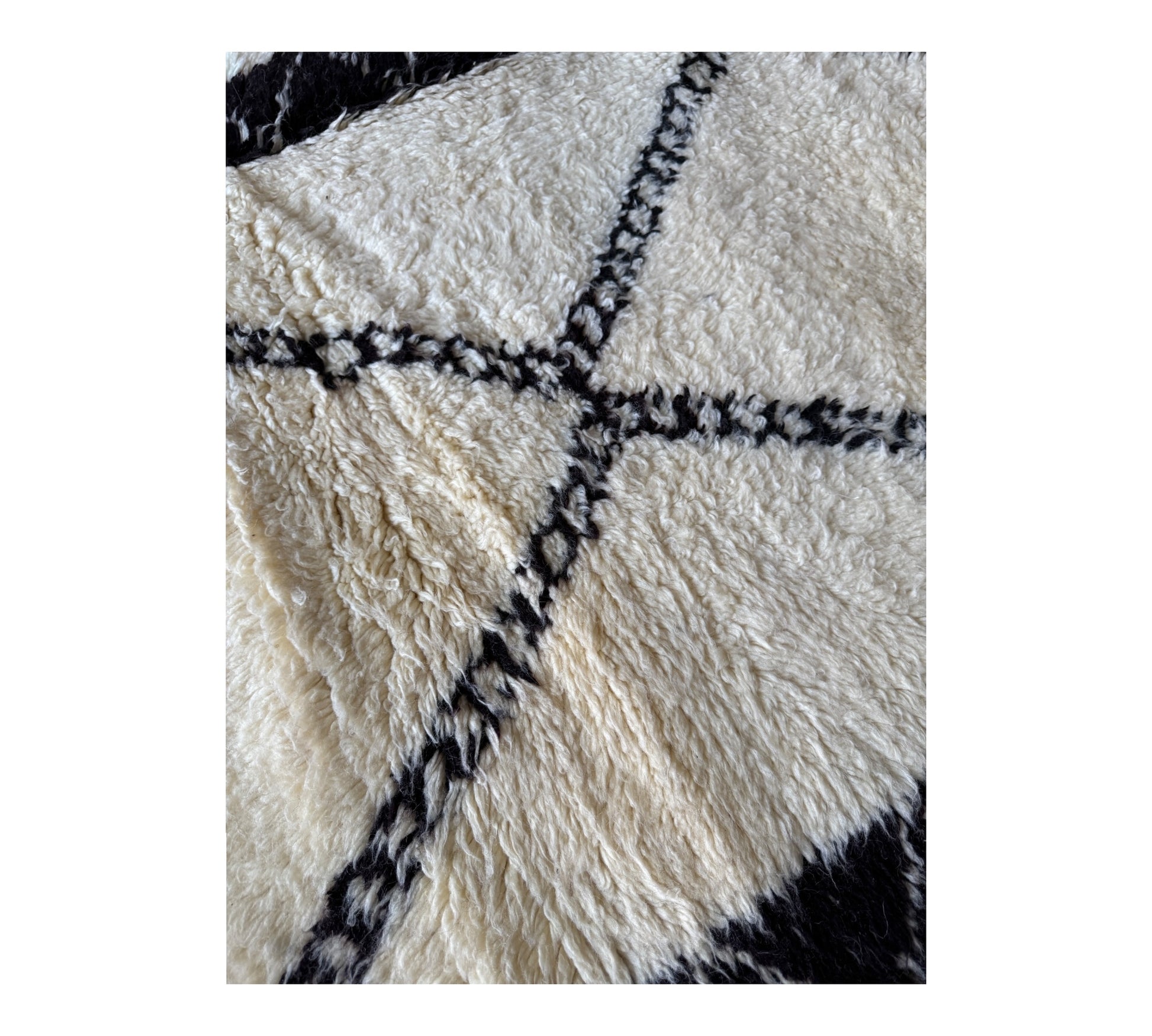 Double diamond beni ourain rug close up