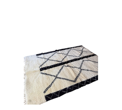 Double diamond beni ourain rug side shot