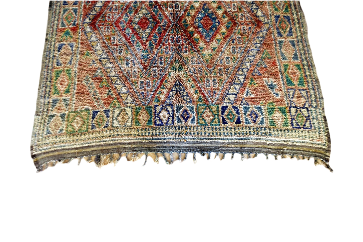 Faded red green beni mguild rectangle moroccan rug bottom