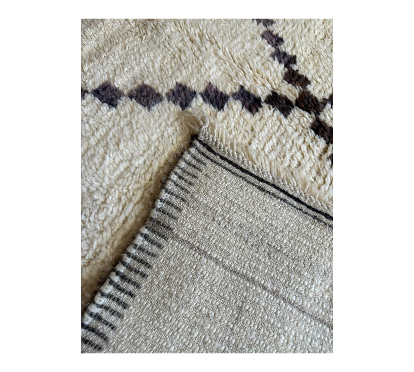 Moroccan vintage beni ourain rug white faded black back