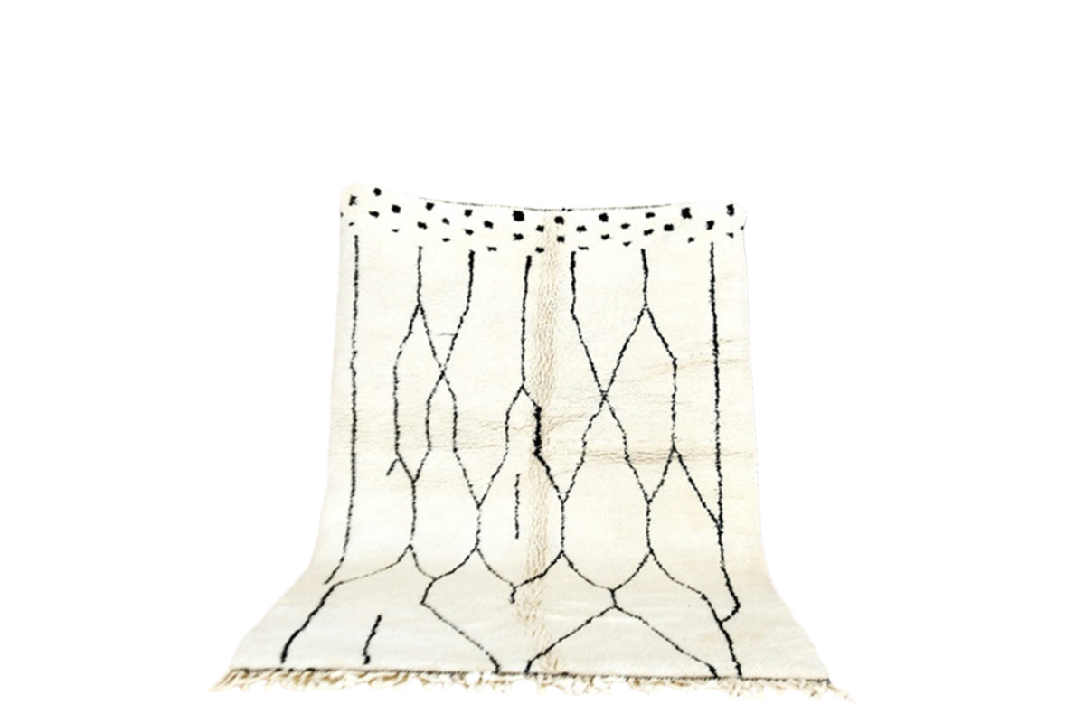 Moroccan white black beni mrirt carpet standing