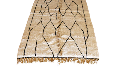 Moroccan white black beni mrirt carpet tassels
