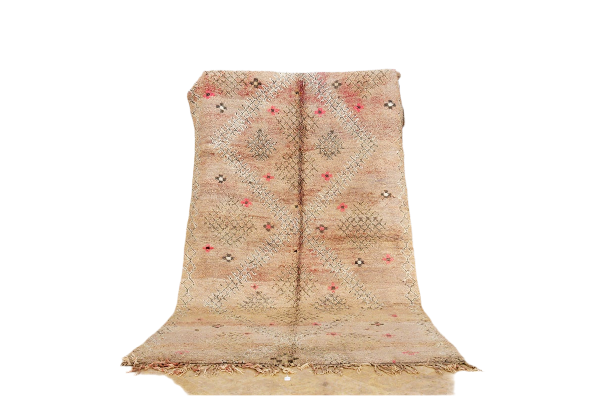 Pastel pink vintage morocccan marmoucha rug standing