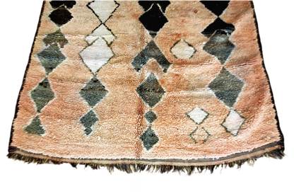 Peach black abstract moroccan Boujaad rug vintage bottom