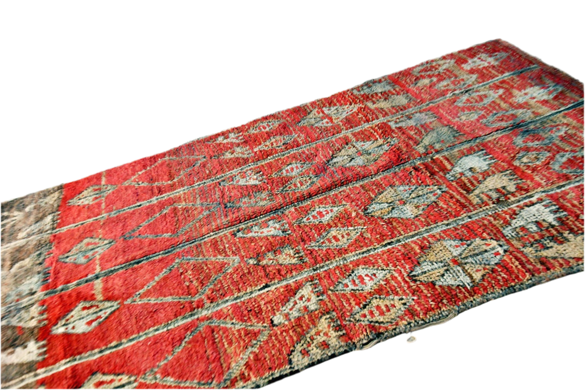 Pink blush vintage moroccan zemmour rug