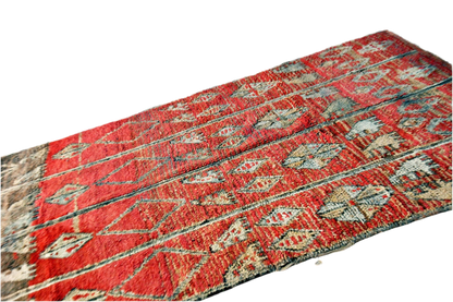 Pink blush vintage moroccan zemmour rug