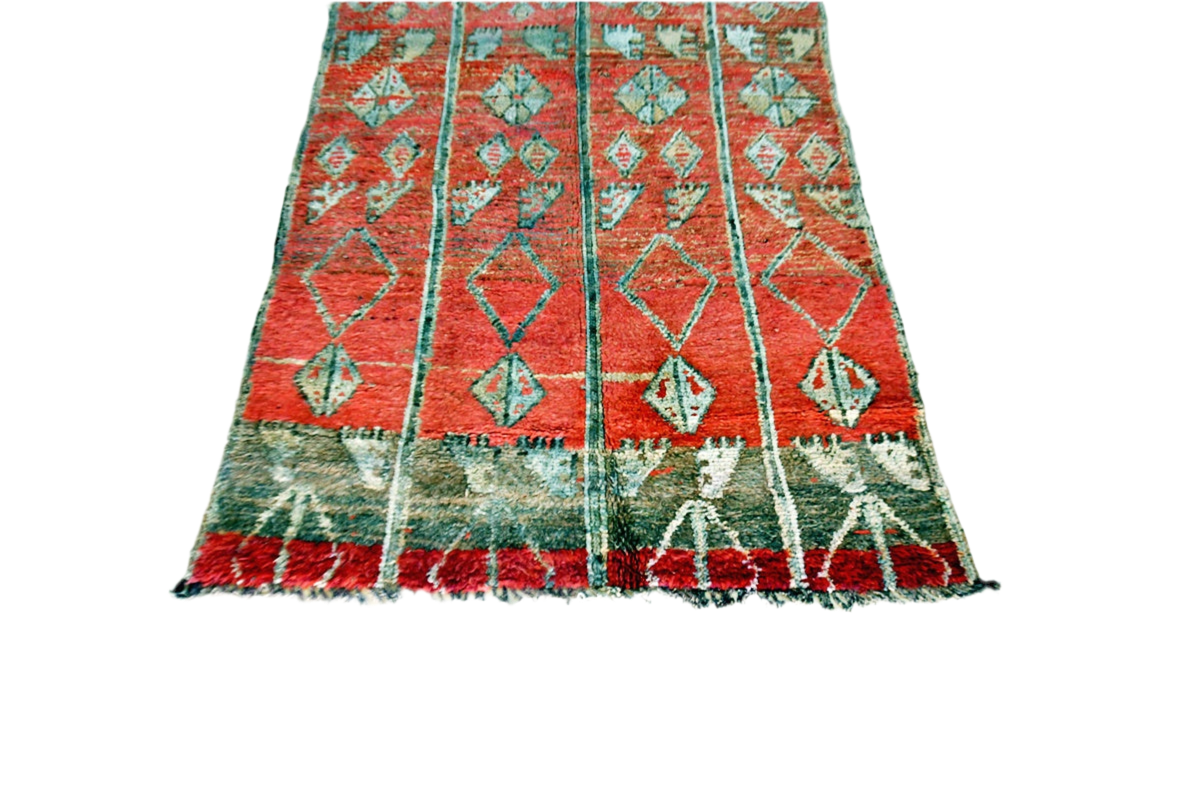Pink blush vintage moroccan zemmour rug bottom