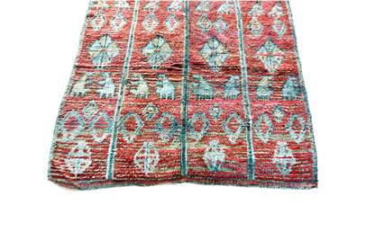 Pink blush vintage moroccan zemmour rug top