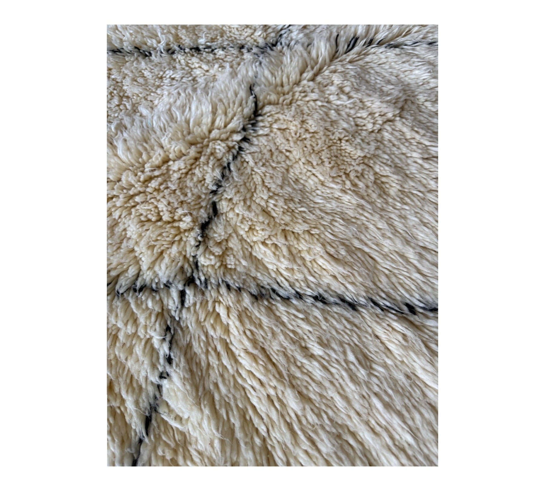 Plush beni ourain diamonds flufy close up