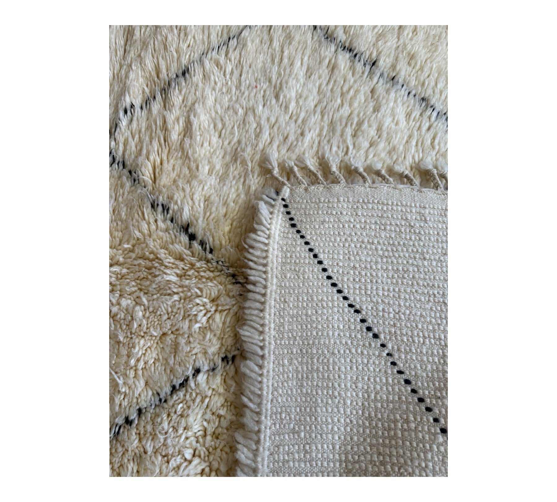 Plush beni ourain diamonds flufy close up back