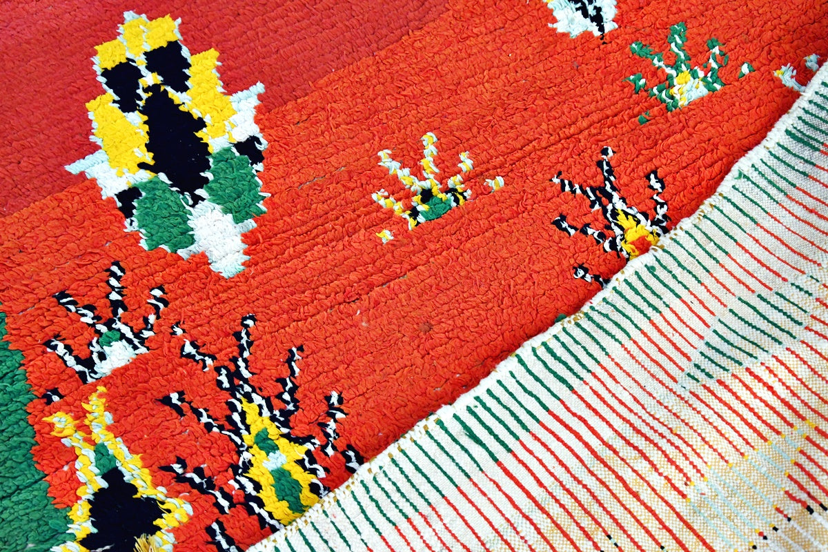 Vintage boucherouite rug grren gellow red back