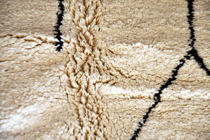 White black moroccan beni mrirt rug close up